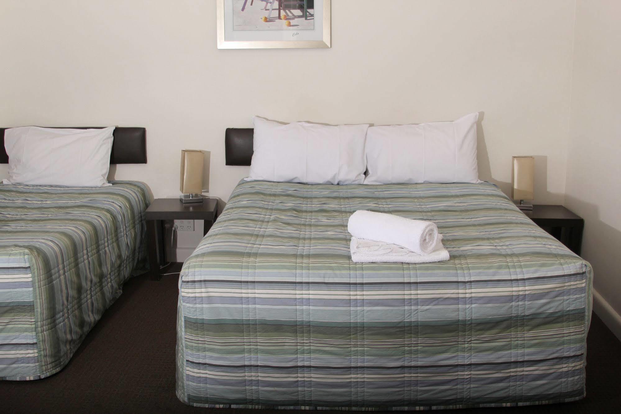 Calder Family Motel Бендіго Екстер'єр фото